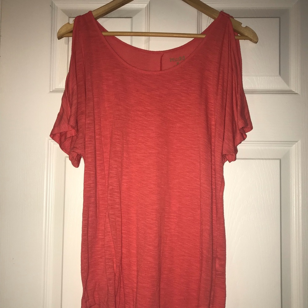 Open shoulder T-shirt